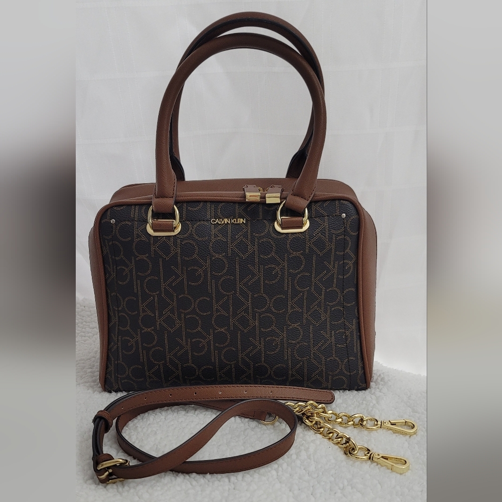 ⛔️ SOLD - Calvin Klein Crossbody / Satchel Bag